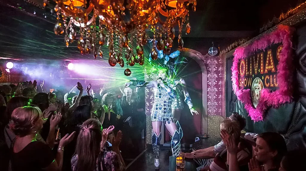 Olivias Show Club